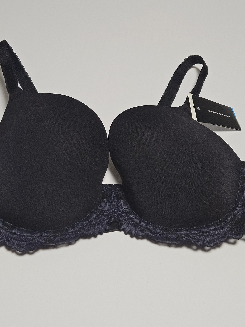 Wacoal Instant Icon Bra 32DDD Black Lace Trim Underwire T-Shirt Bra NWT 853322